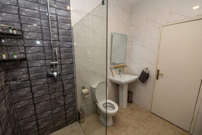 Bakadaji Apartment-37